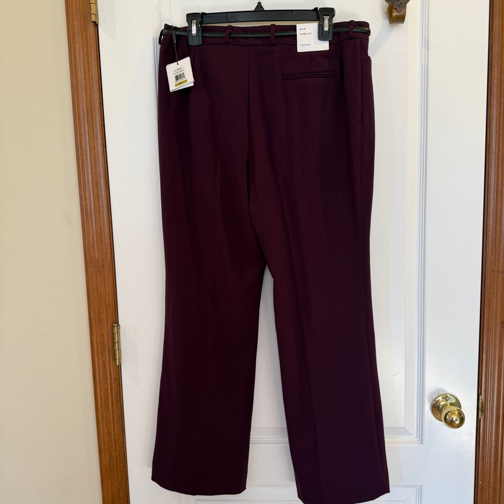 Calvin Klein NWT Size 14P Aubergine Modern Fit Trousers
